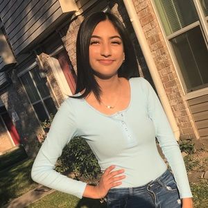 Meet your Posher, Cristina